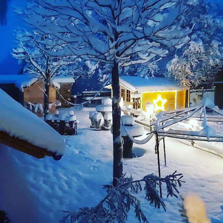 Gasthof Zum Goldenen Kreuz Wilhelmsdorf  ภายนอก รูปภาพ