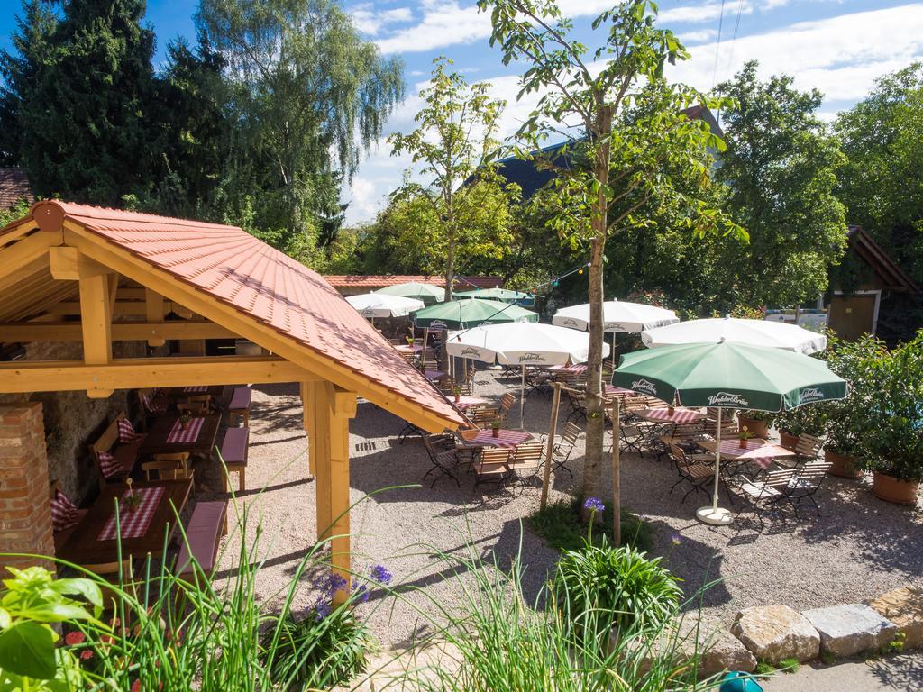 Gasthof Zum Goldenen Kreuz Wilhelmsdorf  ภายนอก รูปภาพ